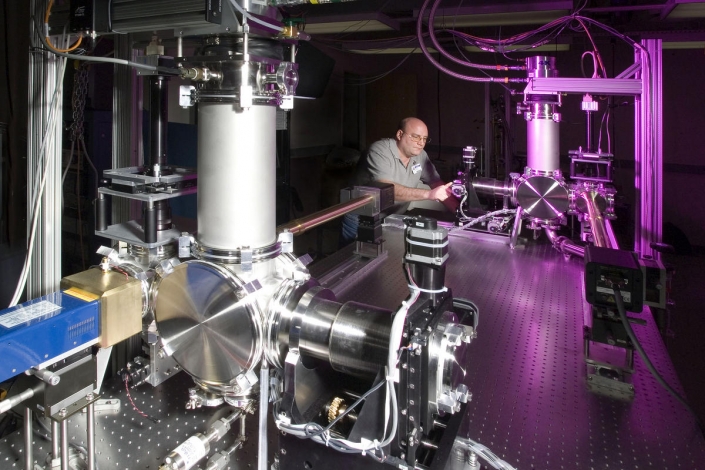 Advanced Cryogenic Target Test Station