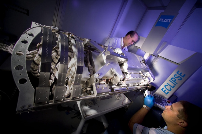 Measurements Using the CMM to measure submicron movement