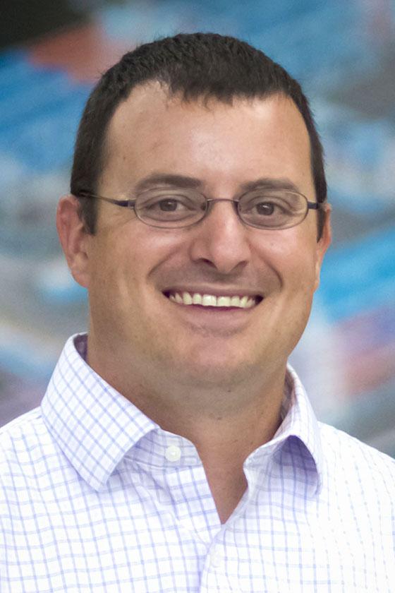 Photo portrait of Steven Stagnitto.