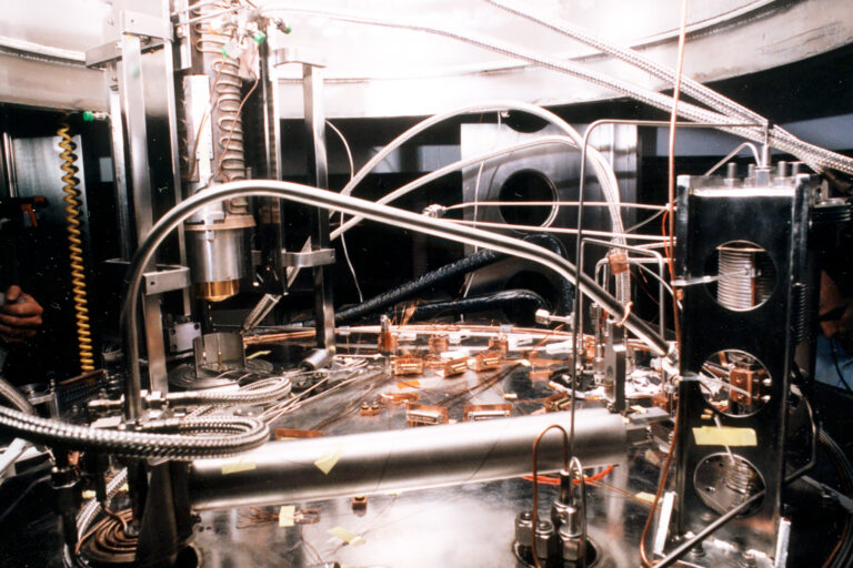 Photo of permeation and target-transfer equipment inside the cryostat.